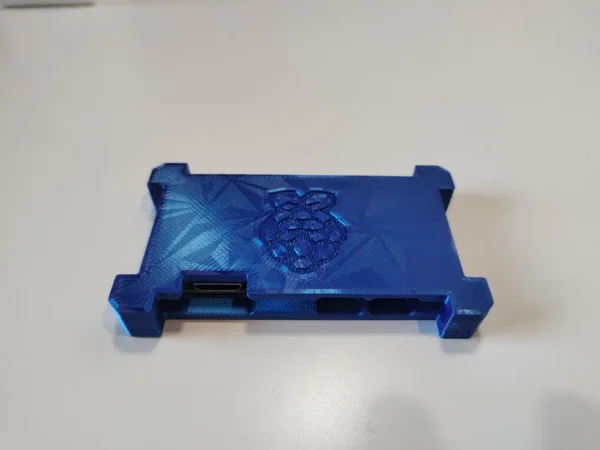 Obudowa Holo Blue do Raspberry Pi w wersji 1.3