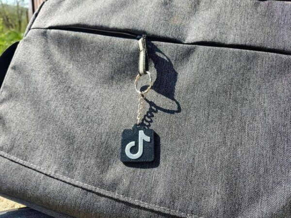 Brelok NFC z Logo TikTok - obrazek 2